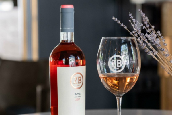Розовое вино «Золотой Балки» попало в тройку лучших в России
