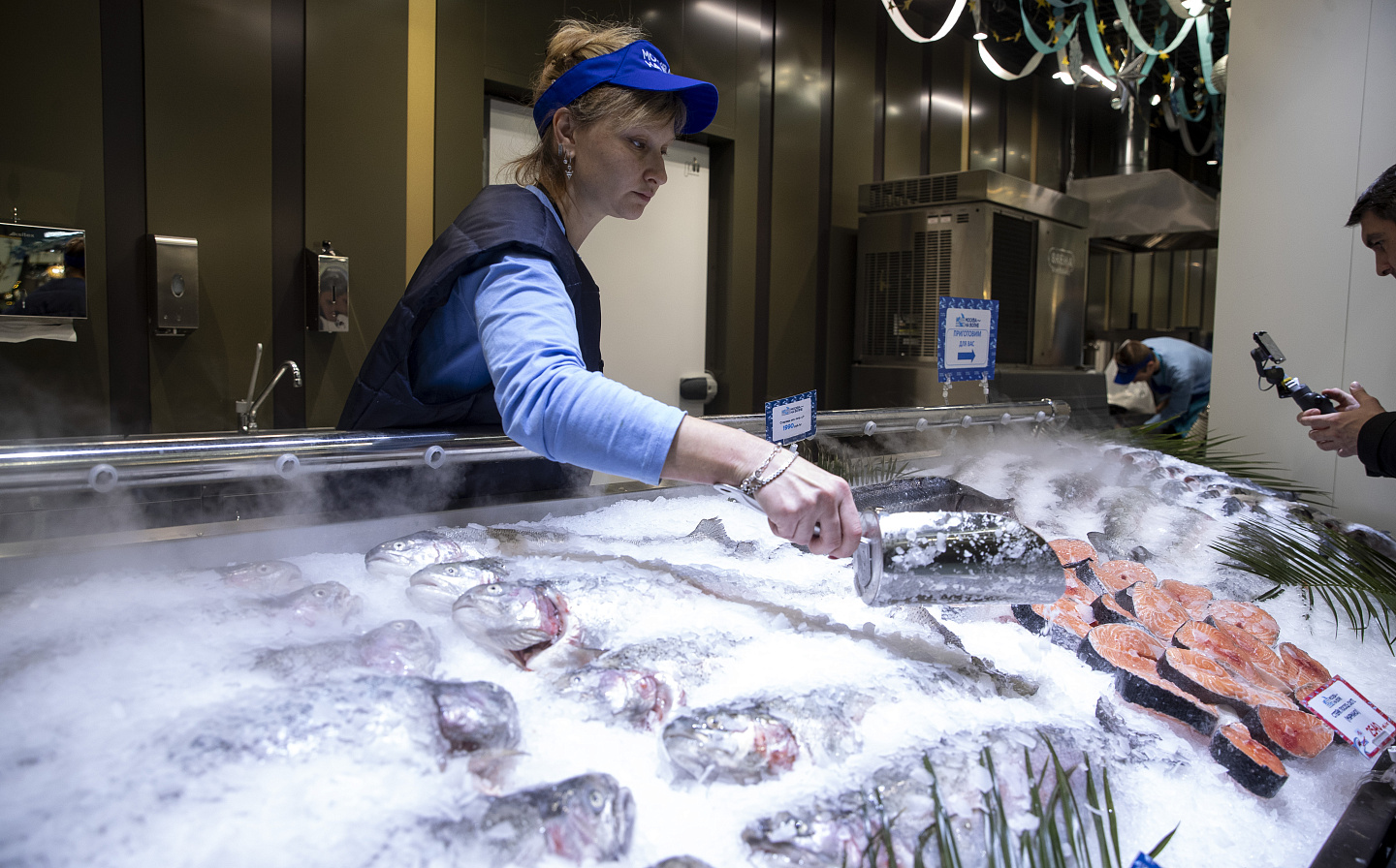 В столице открыли новый рыбный рынок «Москва на волне»