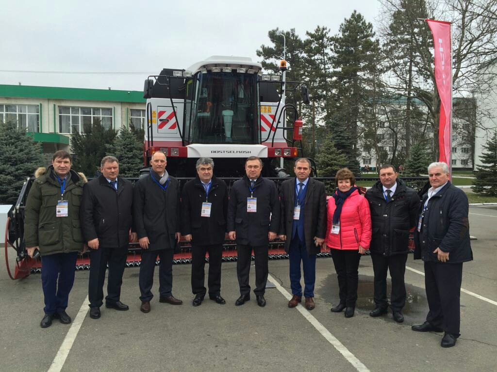 Донская делегация приняла участие во всероссийском форуме сельхозпроизводителей, который посетил президент России Владимир Путин