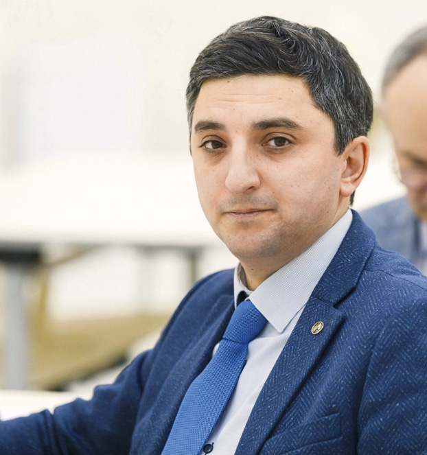 Аликебедов.jpg