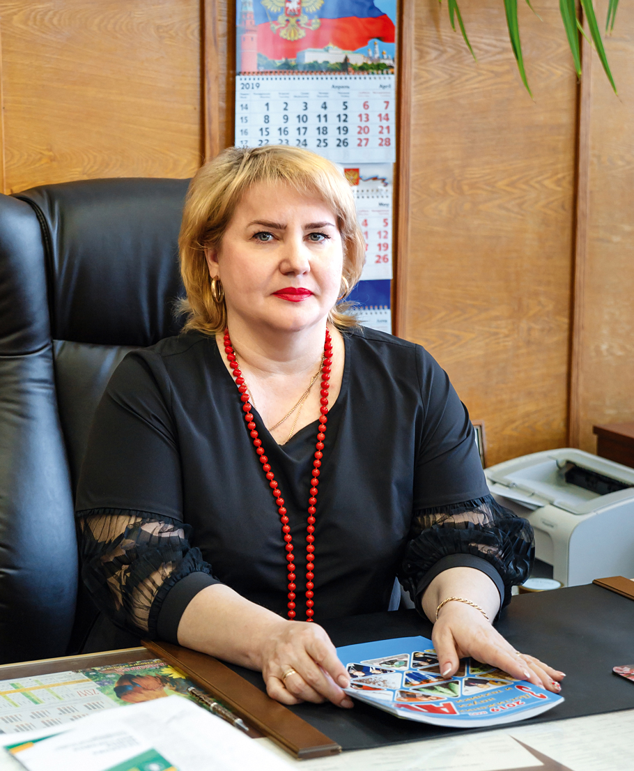 Назарова.jpg