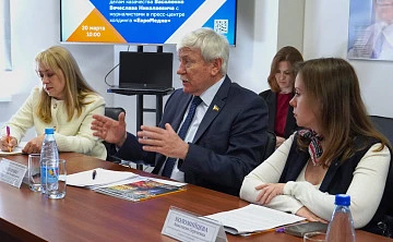 Встреча с председателем комитета по аграрной политике Законодательного собрания Ростовской области Вячеславом Василенко в пресс-центре холдинга «ЕвроМедиа»